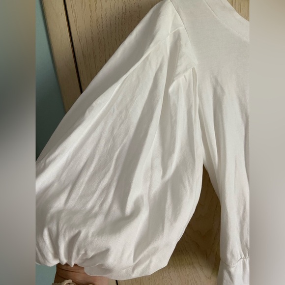 White Bubble Sleeve Cotton Blouse with Cris-Cross back Sz Small - Picture 2 of 9